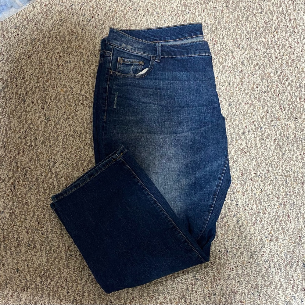 Women’s plus size 22 Distressed jeans like new